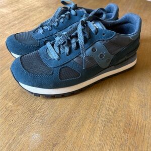 Saucony Navy Suede and Mesh Retro Runners